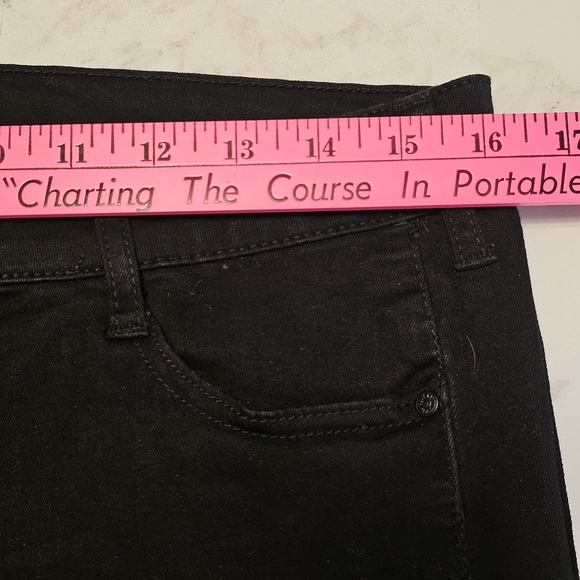 Celebrity Pink Mid Rise Ankle Skinny Black Distressed Jeans Sz 13/31 Grommet Hem - Picture 9 of 13